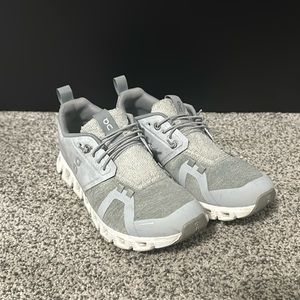 On Cloud Women’s Cloud 5 Terry  Size 8